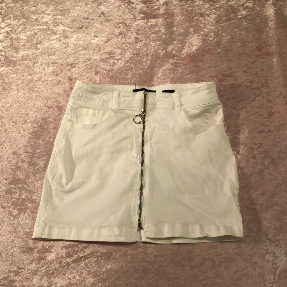White denim mini skirt